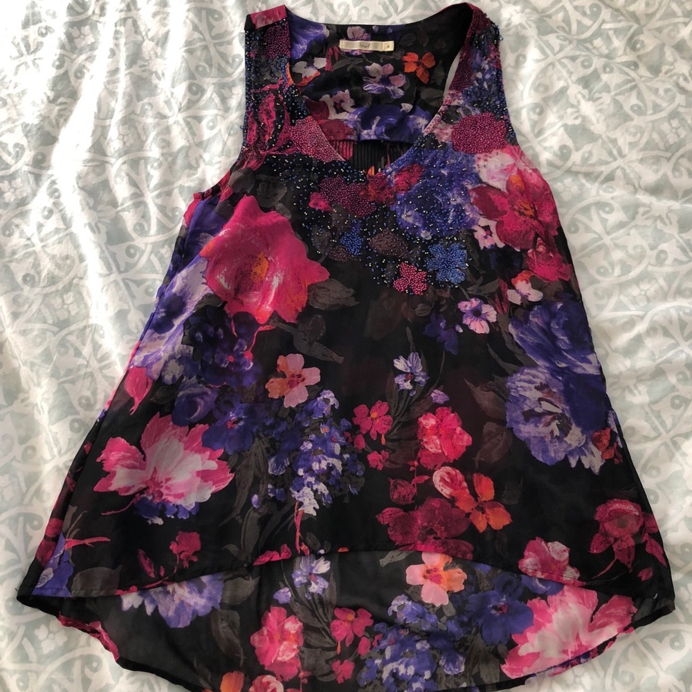 Detailed long tank top by Hazel